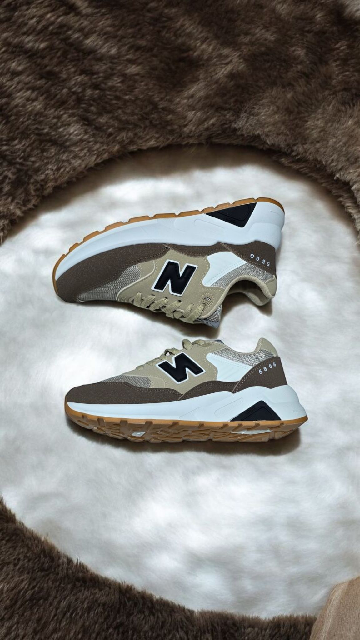 New Balance 520 Mocha Drift