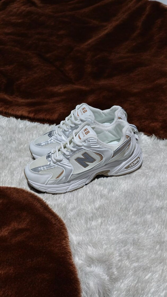 New Balance 530 White Dune