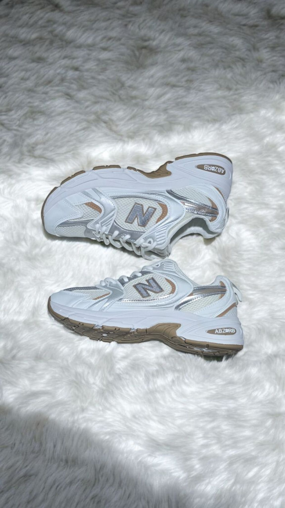 New Balance 530 White Dune